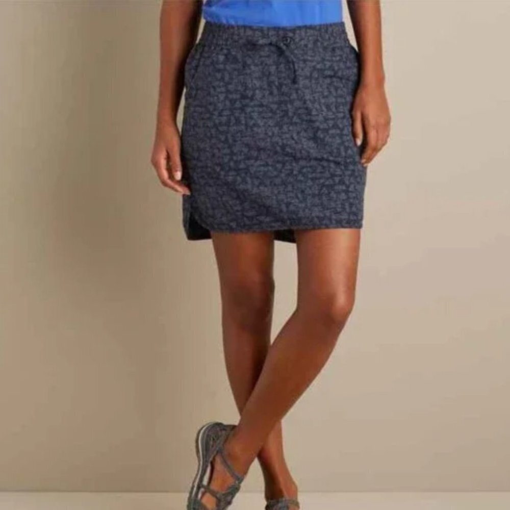Duluth Trading Co Women's Blue Skort